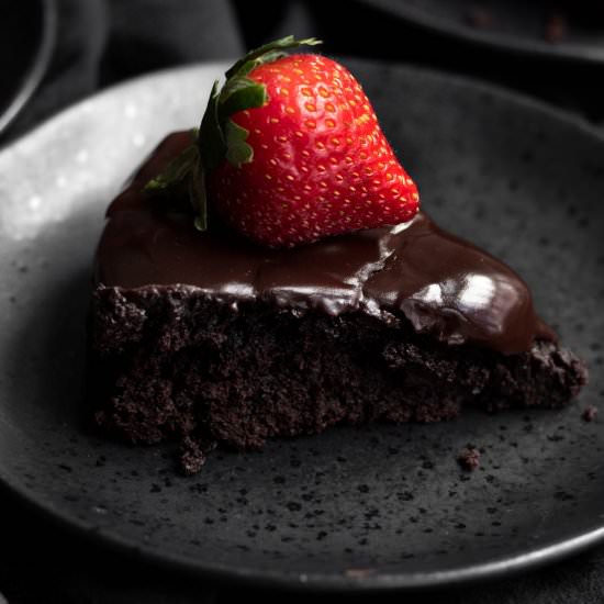Vegan Flourless Chocolate Cake - Recipe photo by laneandgreyfare