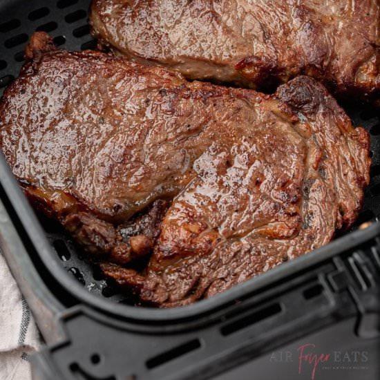 How To Reheat Steak In Air Fryer - Recipe photo by Air Fryer Eats