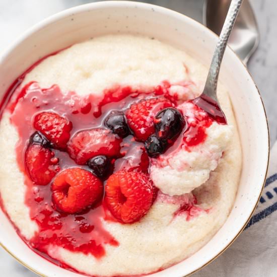 Semolina Pudding - Recipe photo by everyday-delicious.com