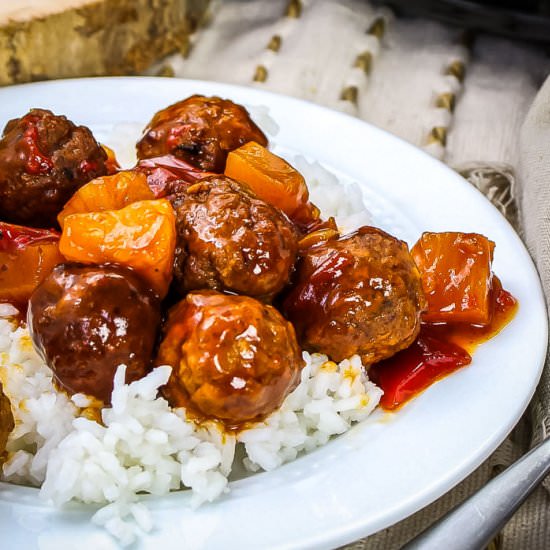 Slow Cooker Hawaiian Meatballs - Recipe photo by dizzybusyandhungry