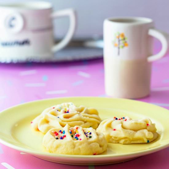 Whipped Shortbread Cookies - Recipe photo by onlinepastrychef