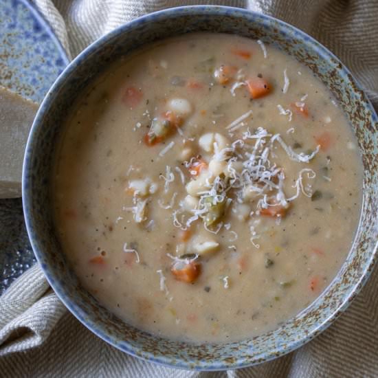 Tuscan Bean Soup - Recipe photo by GiangisKitchen
