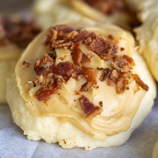 Bourbon Maple Syrup with Bacon - Recipe photo by Mycookiejourney