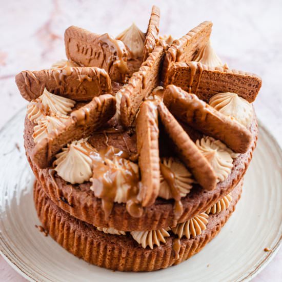 biscoff cake cream cheese frosting - Recipe photo by tiffinandteaofficial