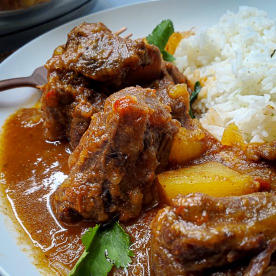 Rabo Encendido (Cuban Oxtail Stew) - Recipe photo by cocinarepublic