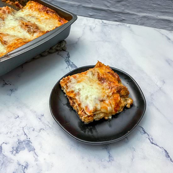 Easy Homemade Lasagna - Recipe photo by Recipesmadewithlove