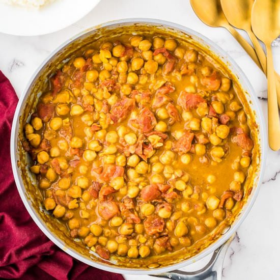 One Pot Chickpea Curry - Recipe photo by dizzybusyandhungry