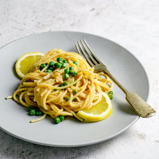 Creamy Lemon & Peas Pasta - Recipe photo by etfoodvoyage