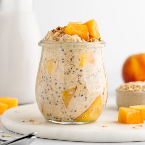 Peaches & Cream Overnight Oats - Recipe photo by purelykaylie