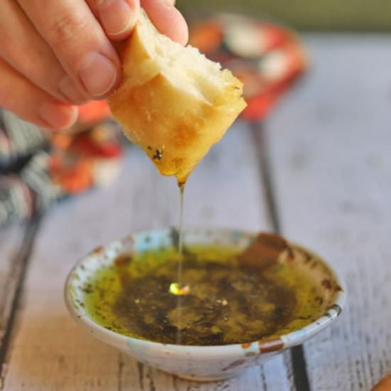 Olive oil bread dip - Recipe photo by cadryskitchen
