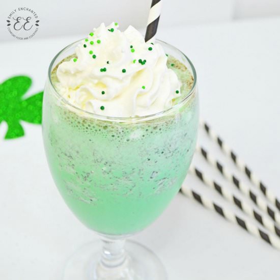 Copycat Shamrock Shake - Recipe photo by emilyenchanted