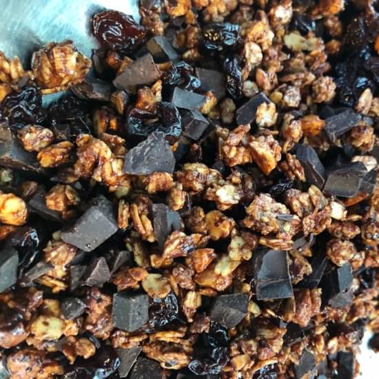 Healthy Chocolate Granola Recipe - Recipe photo by Harvest Chocolate