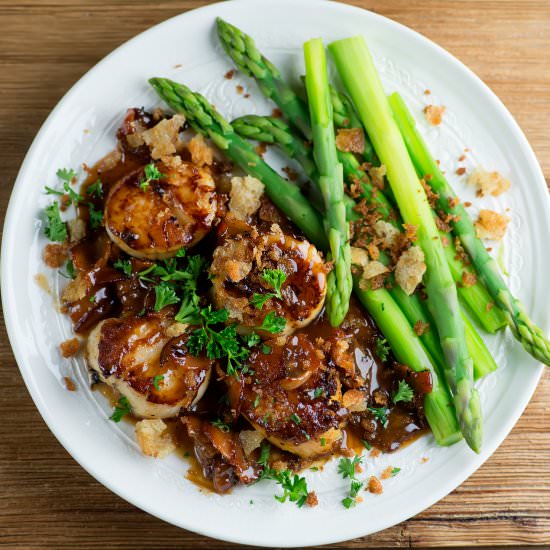 Scallops in Maple Cream Sauce - Recipe photo by Framed Cooks