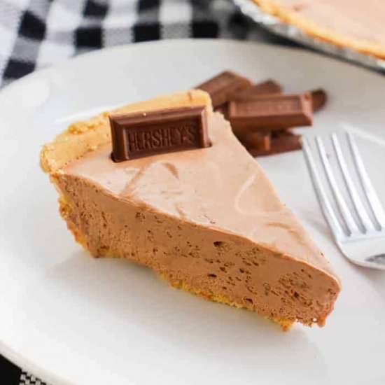 3 Ingredient No Bake Hershey Pie - Recipe photo by The Diary of a Real Housewife