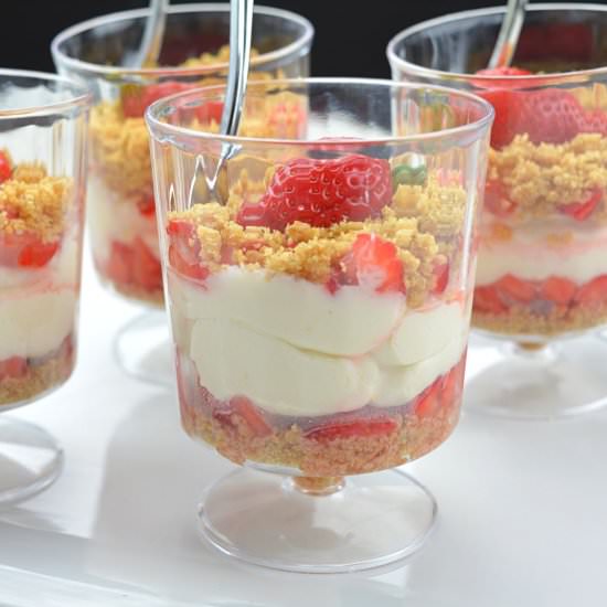 No Bake Strawberry Cheesecake Cups - Recipe photo by fullkitchenrecipes