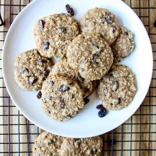 Gluten Free Oatmeal Raisin Cookies - Recipe photo by the food blog