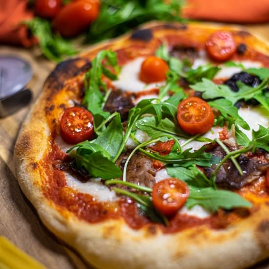Vegan Pizza - Recipe photo by HazloVegan
