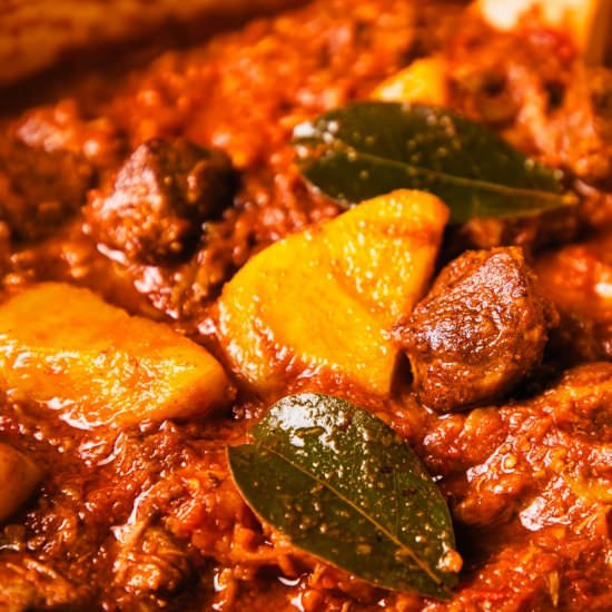 South African Tomato Bredie - Recipe photo by PantsDownApronsOn