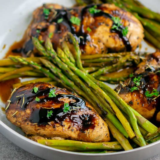 One Pan Balsamic Chicken Asparagus - Recipe photo by pumpkinnspice
