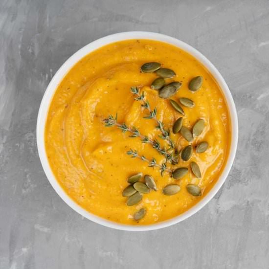 Carrot Lentil Ginger Soup - Recipe photo by Theheartdietitian