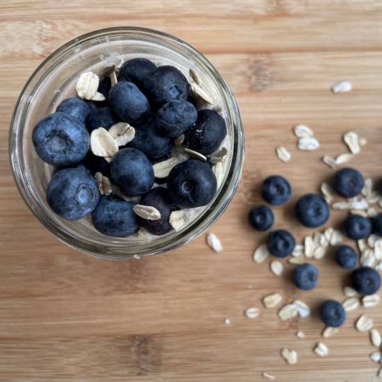 Blueberry Cheesecake Overnight Oats - Recipe photo by the.heart.dietitian