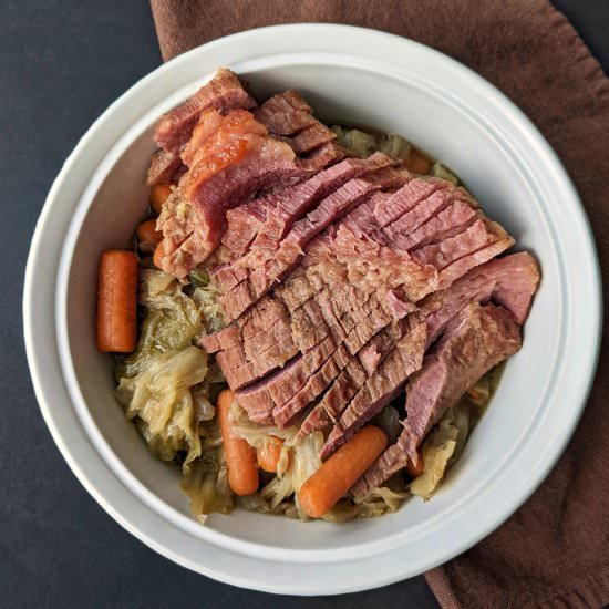 Dutch Oven Corned Beef and Cabbage - Recipe photo by www.jamilghar.com