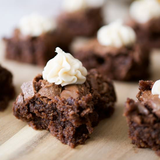 Nutty Irishman Brownie Bites - Recipe photo by sipandsanity