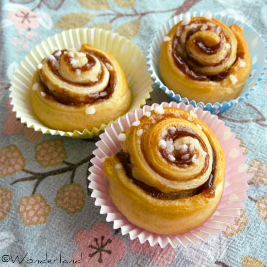 Cinnamon cream pastries - Recipe photo by Wonderland