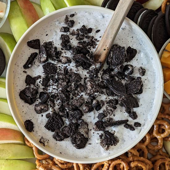 Oreo Dip - Recipe photo by www.jamilghar.com