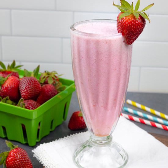 Almond Coconut Strawberry Smoothie - Recipe photo by Rad Foodie