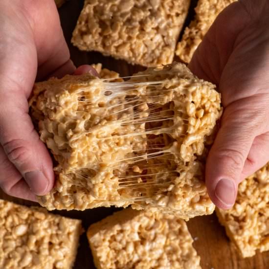 Salted Caramel Rice Krispie Treats - Recipe photo by The Cooking Duo