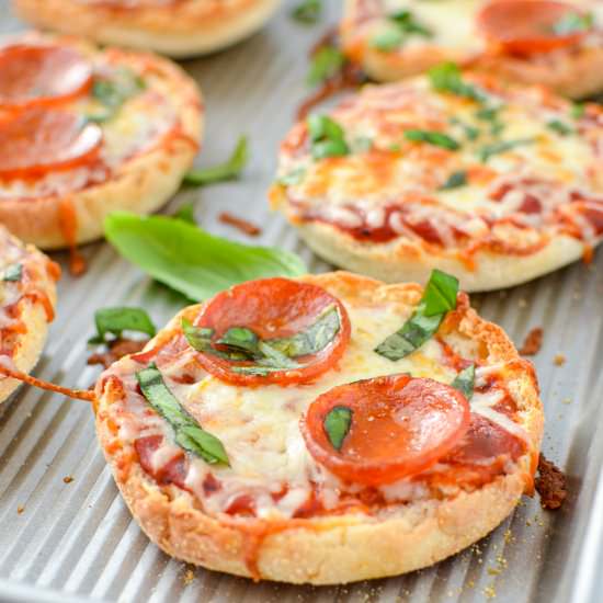 English Muffin Pizzas - Recipe photo by dashfordinner