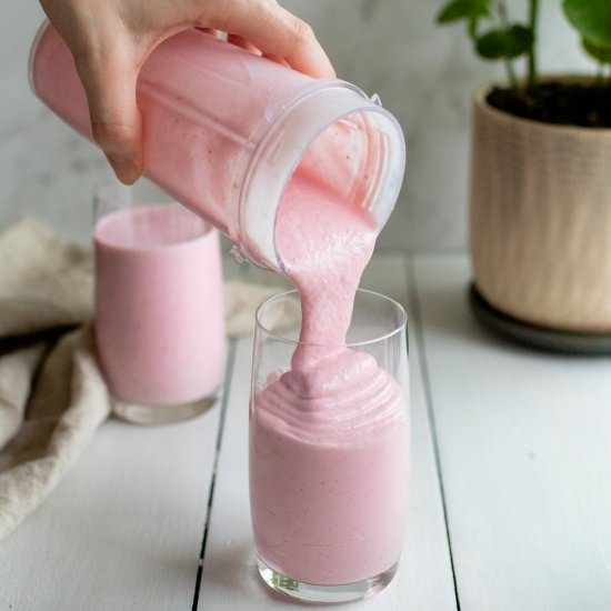 Strawberry Cottage Cheese Smoothie - Recipe photo by LifeAroundtheTable