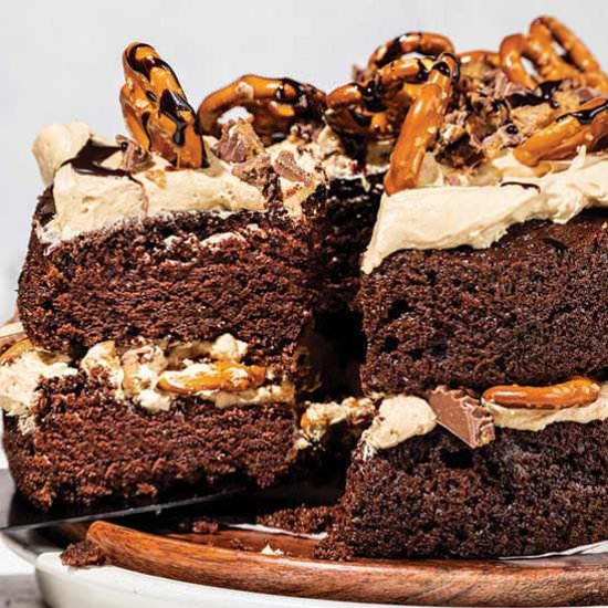 Chocolate Cake with PB Frosting - Recipe photo by quiet baking day