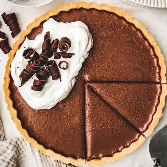 Chocolate Tart with whipped cream - Recipe photo by Sweetly Cakes