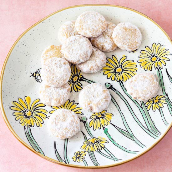 Lemon Coolers Recipe - Recipe photo by onlinepastrychef