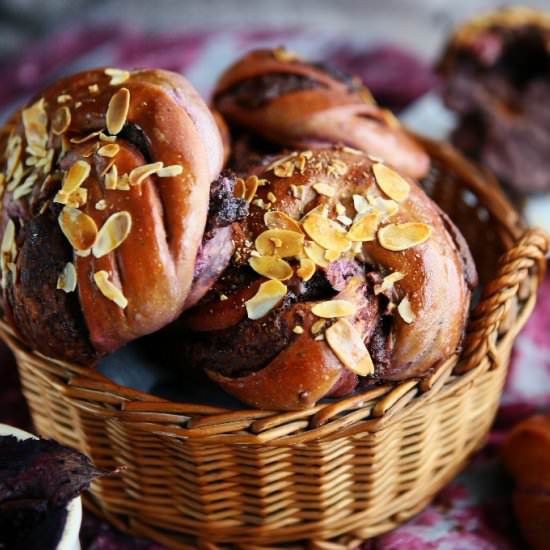 Purple Sweet Potato Nutella Buns - Recipe photo by angiesrecipes