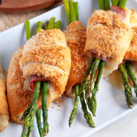 Ham and Cheese Crescent Rolls - Recipe photo by noshingwiththenolands