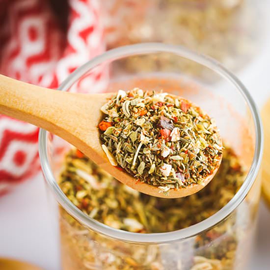 Homemade Pizza Seasoning - Recipe photo by dizzybusyandhungry