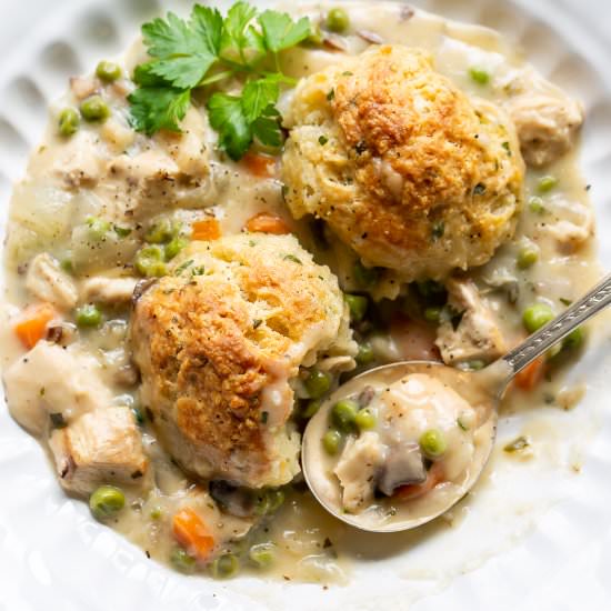 Chicken Pot Pie with Biscuits - Recipe photo by Savingroomfordessert
