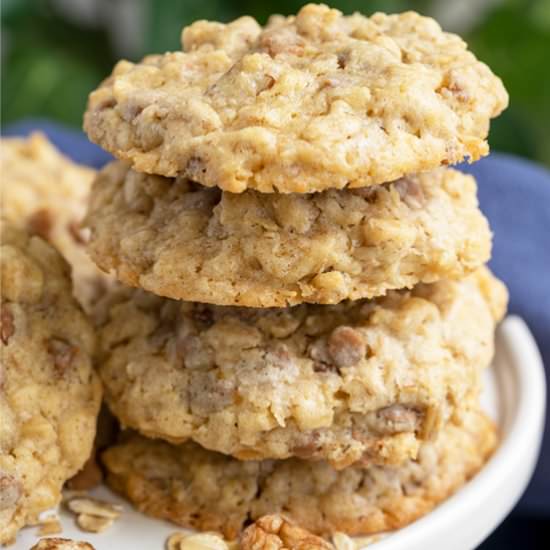 Caramel and Oats Cookies with Pecan - Recipe photo by Mycookiejourney