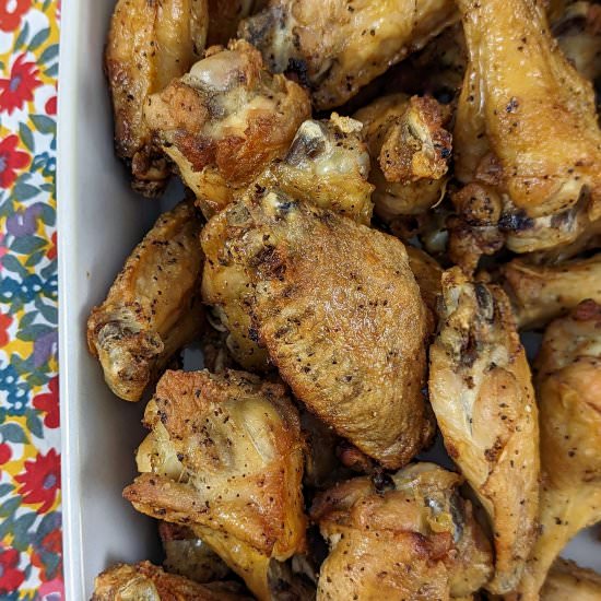 Salt and Pepper Chicken Wings - Recipe photo by www.jamilghar.com