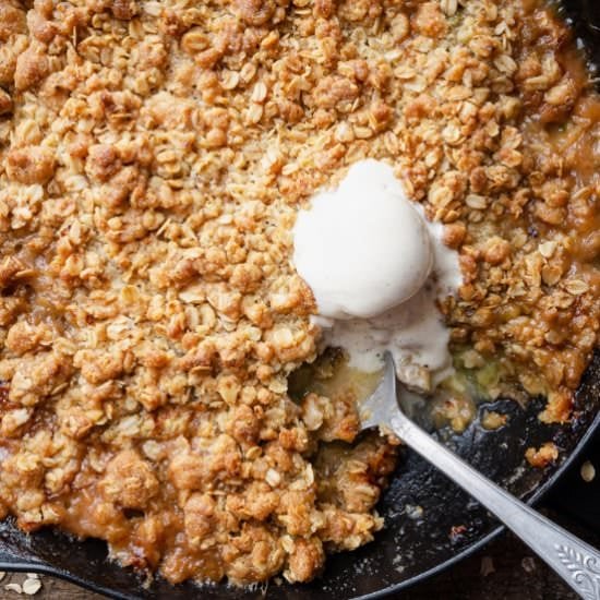 Old-Fashioned Rhubarb Vanilla Crisp - Recipe photo by nimpairings