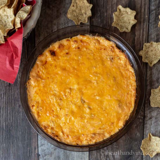 Buffalo Chicken Dip no Cream Cheese - Recipe photo by hearthandvine