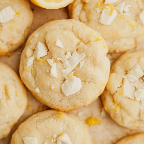 Lemon White Chocolate Cookies - Recipe photo by alpineella