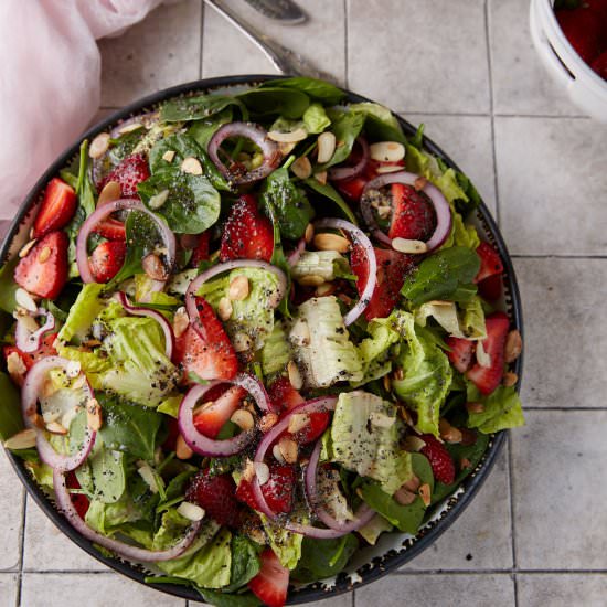Strawberry Spinach Salad - Recipe photo by Barbara Curry