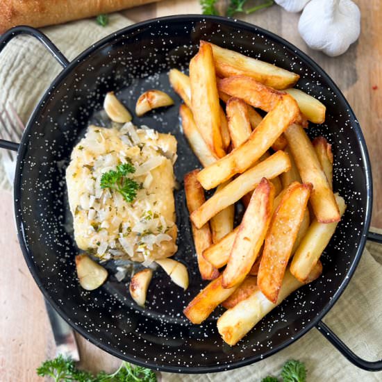 Garlic Fish with Potatoes - Recipe photo by Spain on a Fork