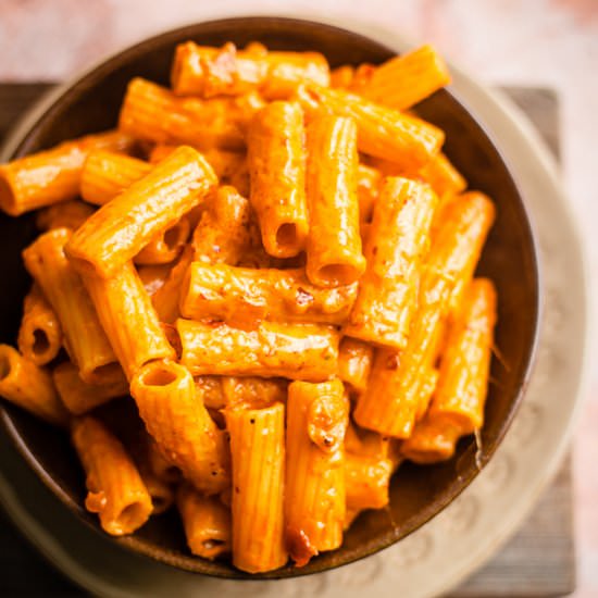 easy, creamy & spicy harissa pasta - Recipe photo by tiffinandteaofficial