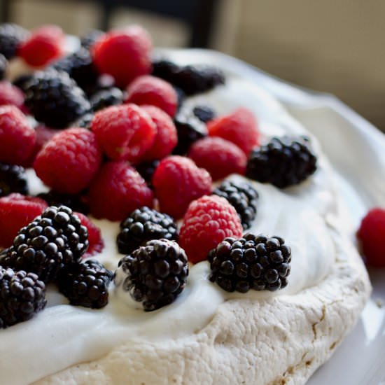 Easy Vanilla Bean Pavlova - Recipe photo by lanebakery