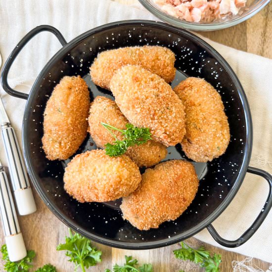Spanish Tuna Croquettes - Recipe photo by Spain on a Fork